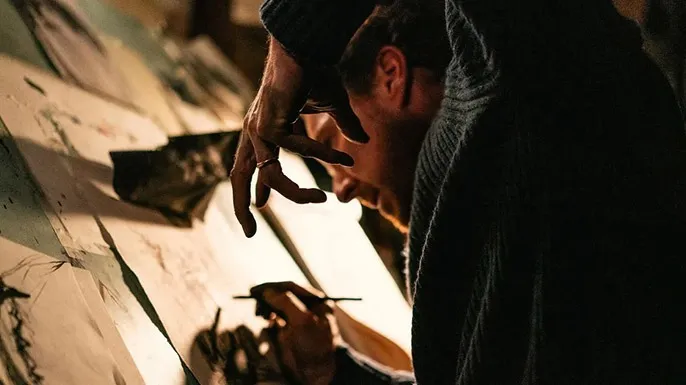 Fotograma de la película The Things with feathers