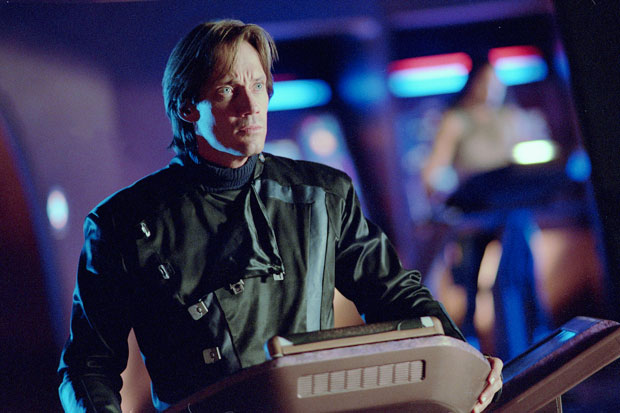 Kevin Sorbo en la serie Andrómeda